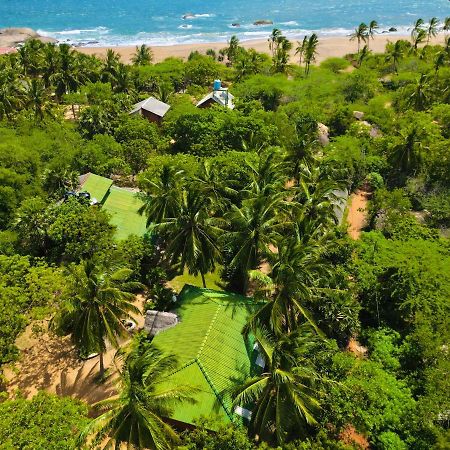 Sarada Beach Resort Yala 티사마하라마 외부 사진